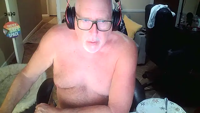 superbearboss online show from 06/30/26, 02:56