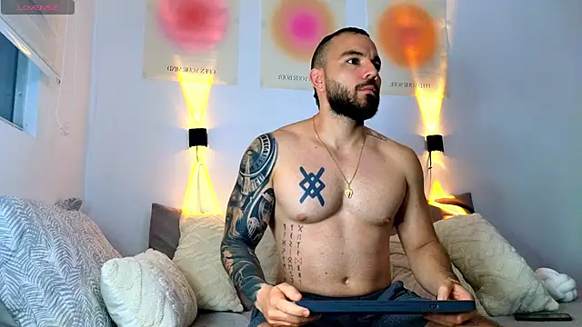 Isaac Carter online show from 03/06/25, 10:52