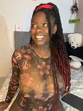 Snapshot of Kennya__ chatting on 10/05/25, 08:01 Kennya online show from 10/05/25, 08:01