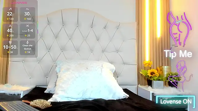 Alexa Bravva online show from 11/10/25, 04:44