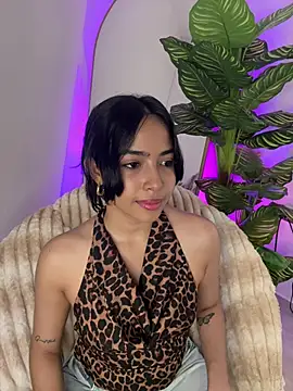  Emily Thompson  online show from 03/04/26, 10:49