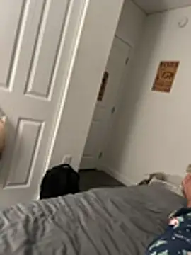 Snapshot of takiyaki28 chatting on 02/18/26, 11:44 takiyaki28 online show from 02/18/26, 11:44