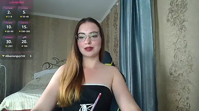 Snapshot of Leila_Kissyu chatting on 05/27/26, 03:31 Leila Kissyu online show from 05/27/26, 03:31
