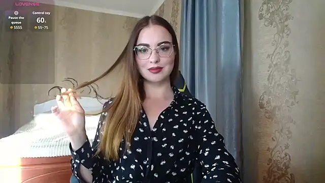 Snapshot of Leila_Kissyu chatting on 05/29/26, 03:43 Leila Kissyu online show from 05/29/26, 03:43