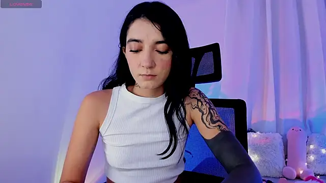 Snapshot of Hi_Soyfer chatting on 09/22/25, 12:56 Hi Soyfer online show from 09/22/25, 12:56