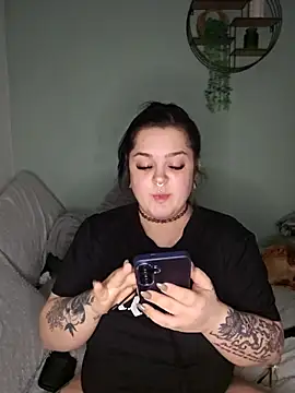 Saucy-Serenity online show from 02/24/26, 08:18