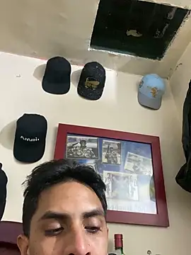 Snapshot of Monkey_uchiha777 chatting on 03/13/25, 05:54 Monkey uchiha777 online show from 03/13/25, 05:54