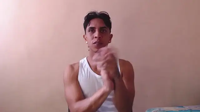 Snapshot of Monkey_uchiha777 chatting on 10/07/25, 05:32 Monkey uchiha777 online show from 10/07/25, 05:32