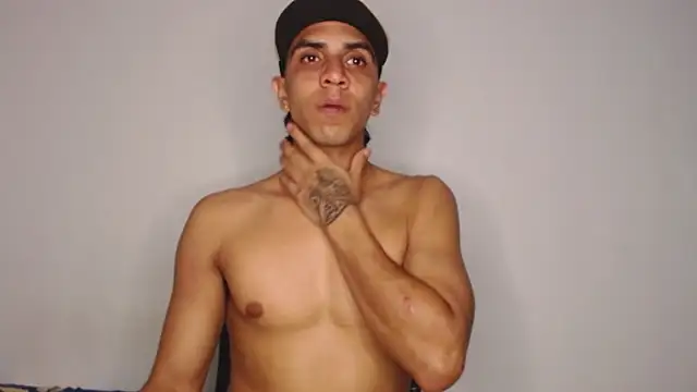 Snapshot of Monkey_uchiha777 chatting on 12/13/25, 11:10 Monkey uchiha777 online show from 12/13/25, 11:10