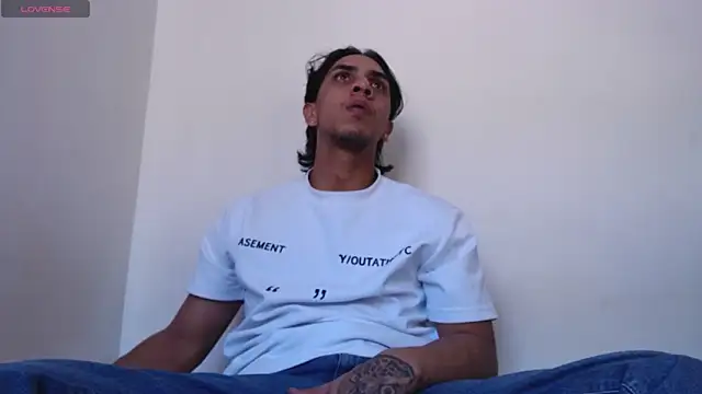 Monkey uchiha777 online show from 05/31/26, 07:04
