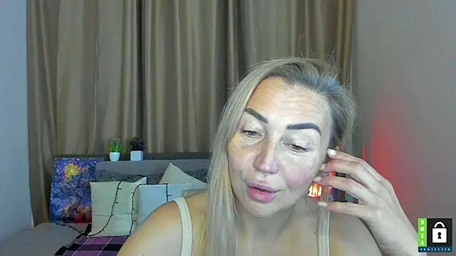 Snapshot of Kiss_julli88I chatting on 11/08/25, 06:29 Kiss julli88I online show from 11/08/25, 06:29