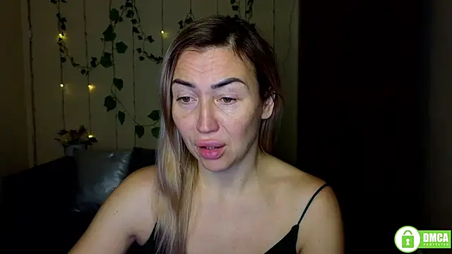 Snapshot of Kiss_julli88I chatting on 01/06/26, 06:22 Kiss julli88I online show from 01/06/26, 06:22