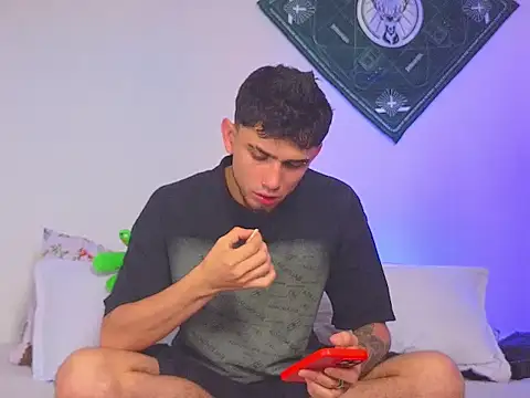 samevansx  online show from 11/26/25, 01:56