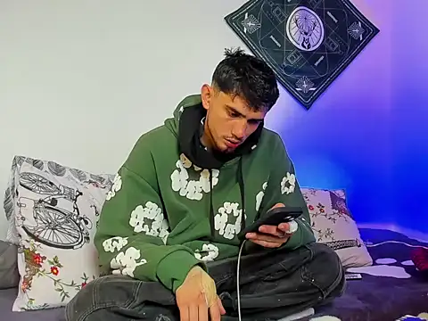 Snapshot of samevansx_ chatting on 02/03/26, 04:01 samevansx online show from 02/03/26, 04:01