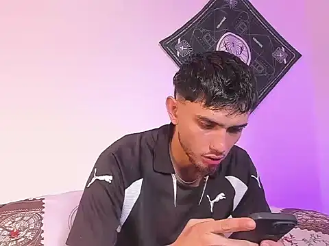 Snapshot of samevansx_ chatting on 03/18/26, 02:42 samevansx online show from 03/18/26, 02:42