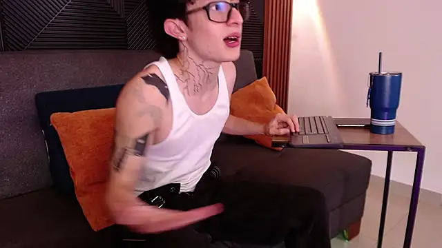 troy rouge online show from 03/12/25, 01:36