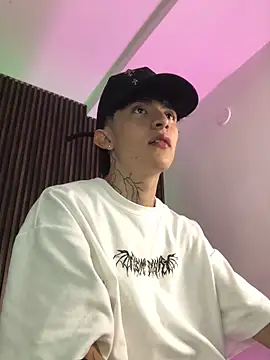 troy rouge online show from 10/06/25, 07:11