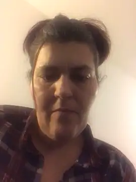 Curvy-Essex-Milf online show from 03/08/25, 07:09