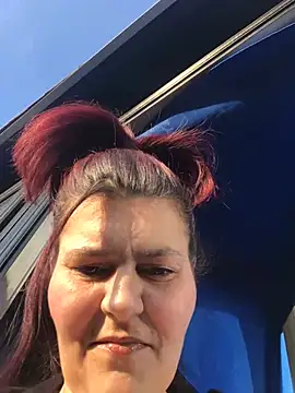 Curvy-Essex-Milf online show from 03/09/25, 04:22