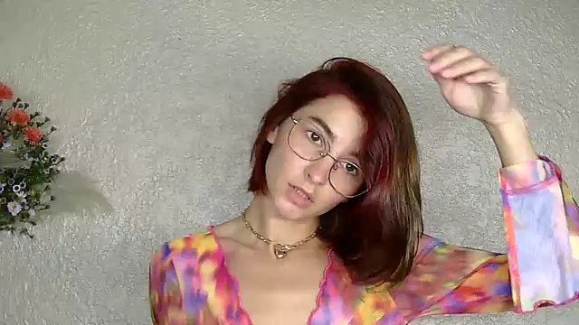 luna Gharming online show from 10/01/25, 07:14