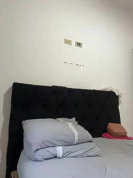 jheicylli online show from 04/20/26, 01:14