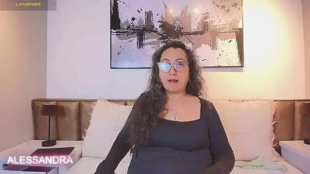 AlessandraLeroy online show from 04/20/26, 12:08