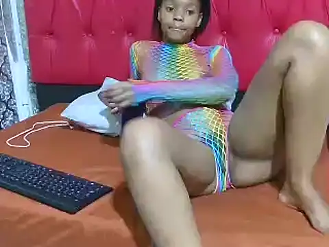 Snapshot of BondiBitch chatting on 03/10/25, 09:18 BondiBitch online show from 03/10/25, 09:18