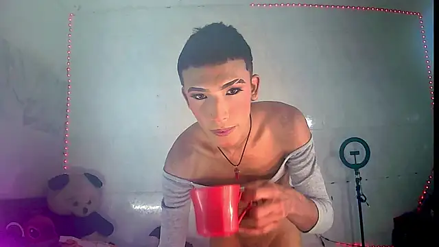 KimberlyXtreme online show from 12/23/25, 10:24