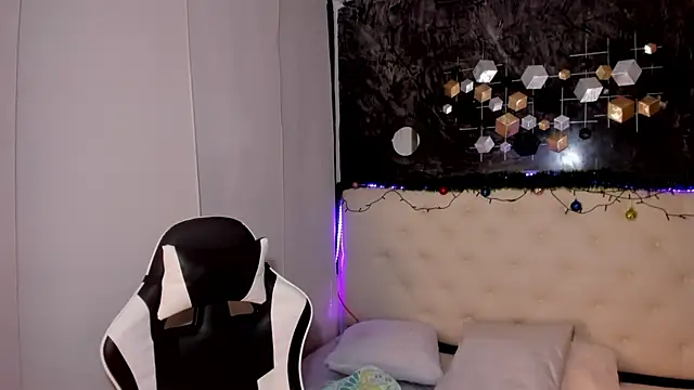  Lilly miller online show from 01/08/26, 04:37