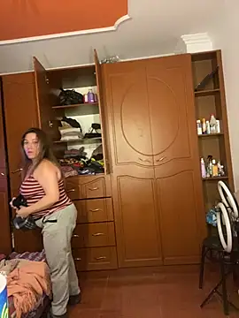 Luna-nevada online show from 02/09/26, 04:27