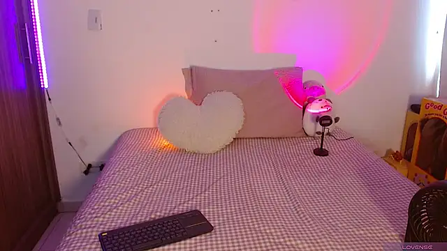 Oliviargf online show from 03/09/26, 12:20