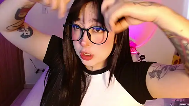 Oliviargf online show from 03/27/26, 01:11