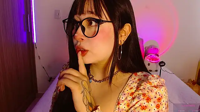 Oliviargf online show from 03/29/26, 12:16