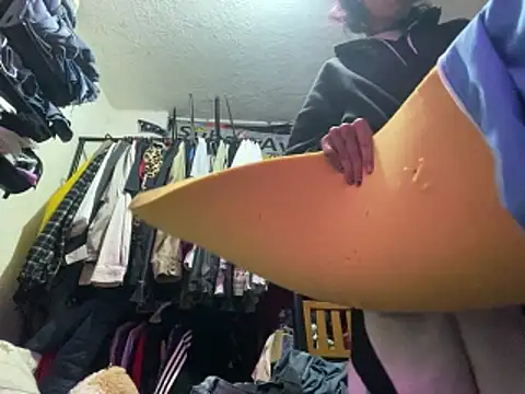 kirito kun online show from 04/05/26, 06:32