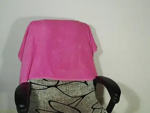 Hannah Kiim online show from 03/01/26, 09:50