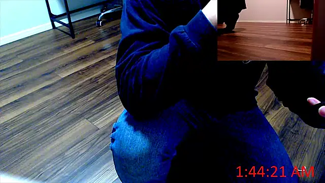 Snapshot of Stretch-man chatting on 03/16/25, 04:45 Stretch-man online show from 03/16/25, 04:45