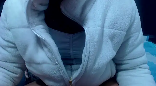 Snapshot of XxxReinaSexyBodyxxX777 chatting on 03/12/25, 04:13 XxxReinaSexyBodyxxX777 online show from 03/12/25, 04:13