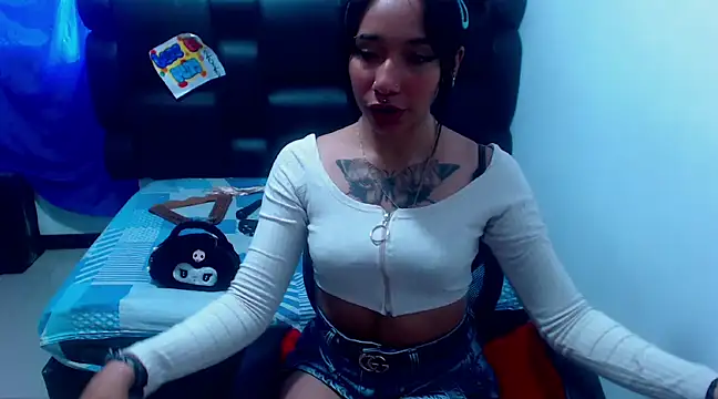 Snapshot of XxxReinaSexyBodyxxX777 chatting on 03/15/25, 01:18 XxxReinaSexyBodyxxX777 online show from 03/15/25, 01:18