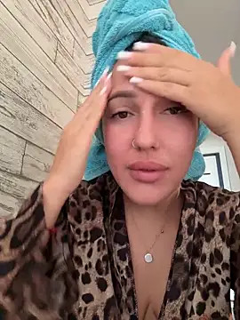 AleksandraRich online show from 05/15/26, 01:56