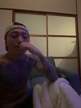 Snapshot of ryokunero chatting on 03/06/25, 02:29 ryokunero online show from 03/06/25, 02:29