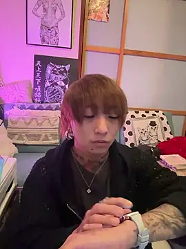 Snapshot of ryokunero chatting on 09/10/25, 11:38 ryokunero online show from 09/10/25, 11:38