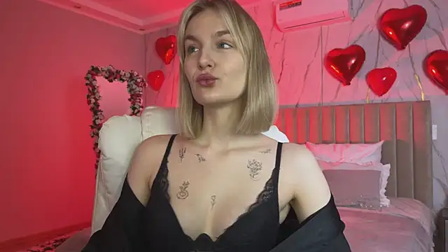  Vikky Moon  online show from 03/07/26, 12:51