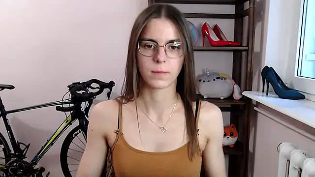 love megi online show from 12/17/25, 02:23