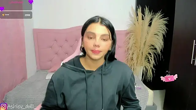Ashley dolll online show from 07/05/26, 01:01