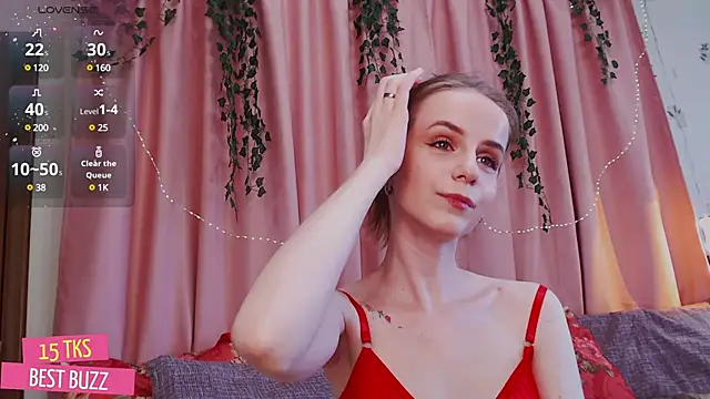 KapiLady  online show from 03/19/25, 10:44