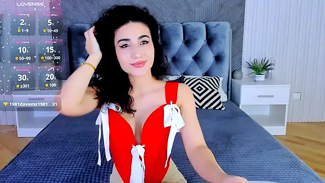 Maya Rogerss online show from 11/08/25, 02:39