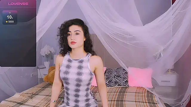 Maya Rogerss online show from 06/05/26, 02:45