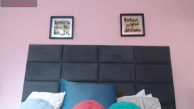 SophiaQueens online show from 09/20/25, 07:59