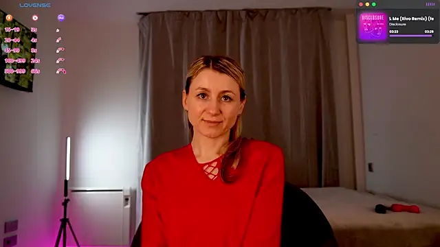   Milana     online show from 12/04/25, 01:48