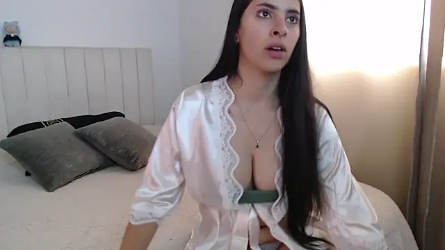 Snapshot of Harmony_lam1 chatting on 09/22/25, 02:08 Harmony lam1 online show from 09/22/25, 02:08